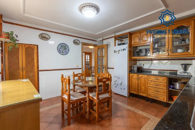 Casa en esquina en venta en Las Gabias — 18