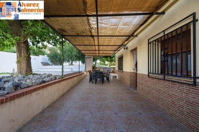 Casa independiente en Otura — 21