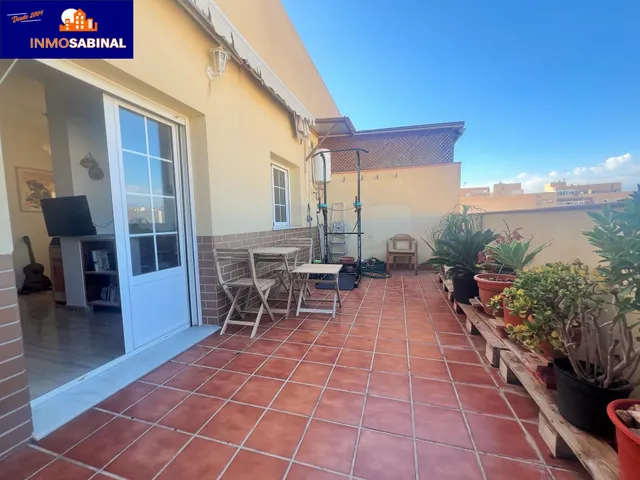 Ático de gran terraza en Roquetas de Mar — 8