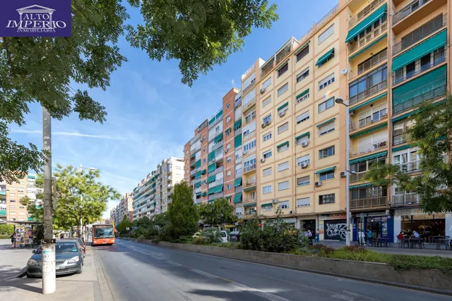 ¡Tu nueva inversión te espera en Camino de Ronda! ✨ EXTERIOR - foto 3