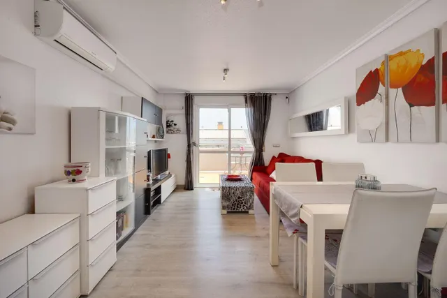 ÁTICO CON TERRAZA DE 32 M2 Y PLAZA DE GARAJE — 8