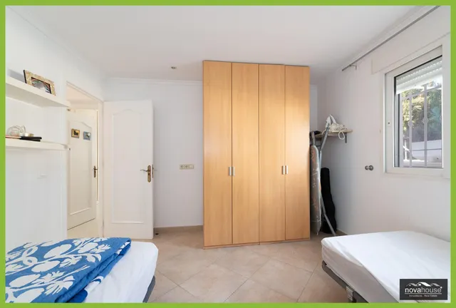 Chalet independiente con piscina privada y vistas al mar — 17
