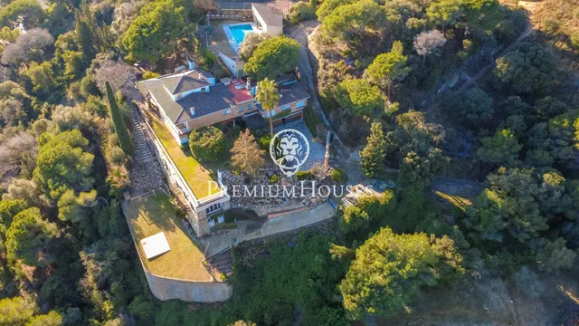 Majestuosa propiedad única en venta en Cabrera de Mar — 2