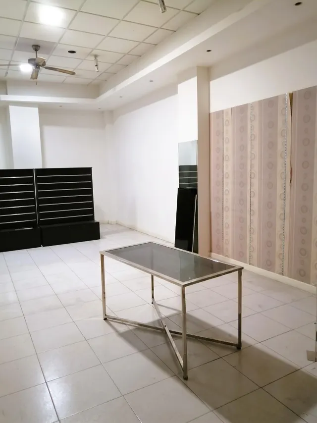Magnífico Local Comercial en Rúa Progreso (Ourense) — 14