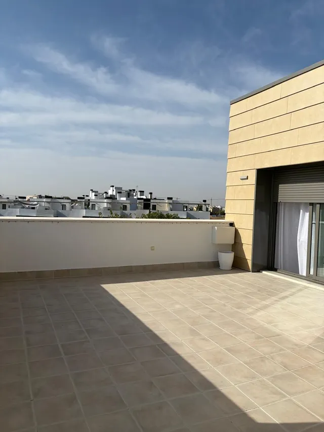 Exclusivo Ático con Vistas Panorámicas y Dos Terrazas — 34