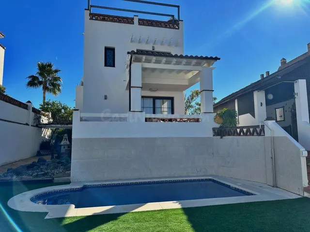 Villa 5 habitaciones 360m² en alquiler - Costa Del Sol - foto 2