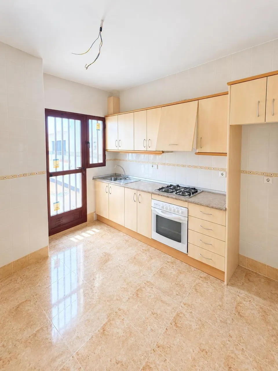 PISO A ESTRENAR DE 135 M2 CON GARAJE Y TRASTERO EN LOS ALCÁZARES