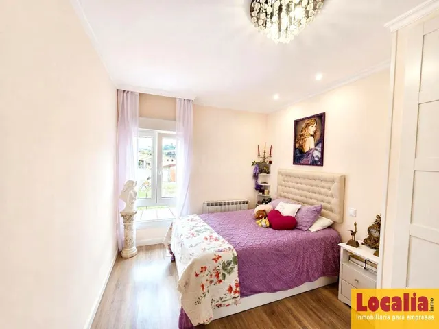 Casa familiar reformada con jardín en Miengo — 43