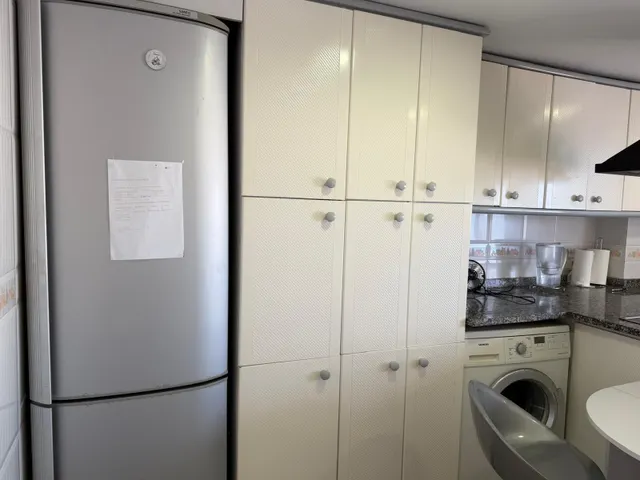 Apartamento en primera línea de playa en gandía con vistas al mar — 23