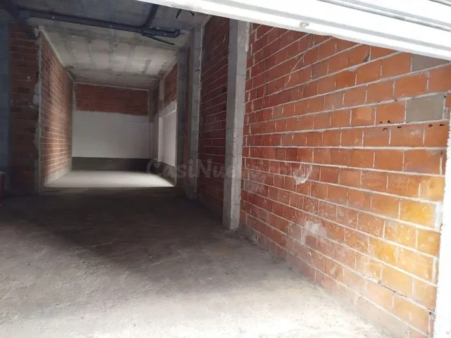 Amplio Local Comercial en el Corazón de Albacete - Oportunidad Única — 2
