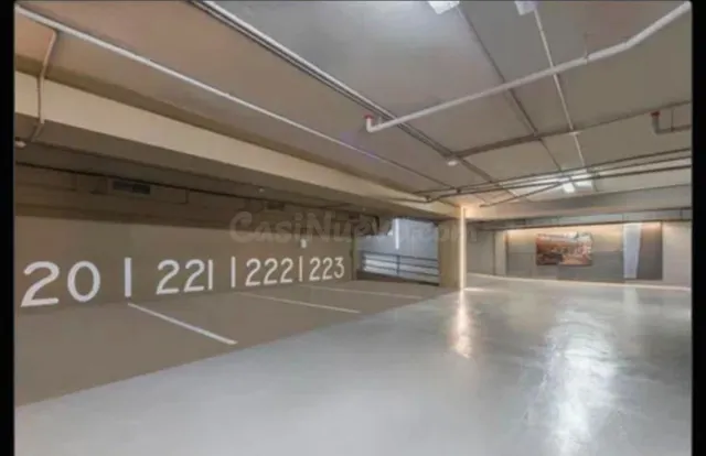 Plaza de garaje de 13 m2 en pleno centro de Palma | Frente a - foto 2