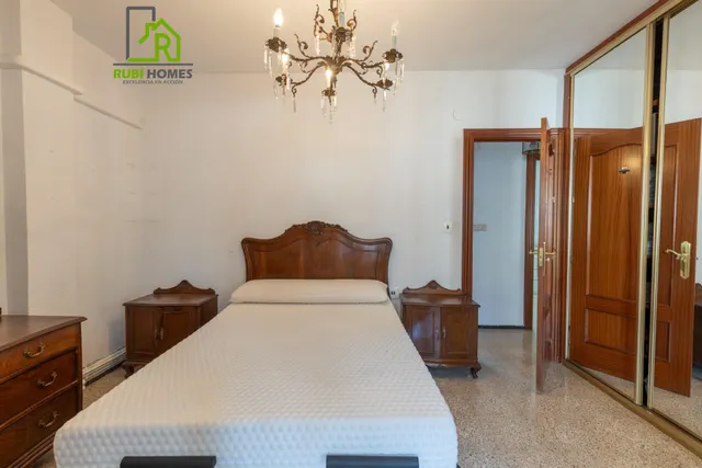 Estupendo piso  en la última planta en calle doctor azpitarte — 20