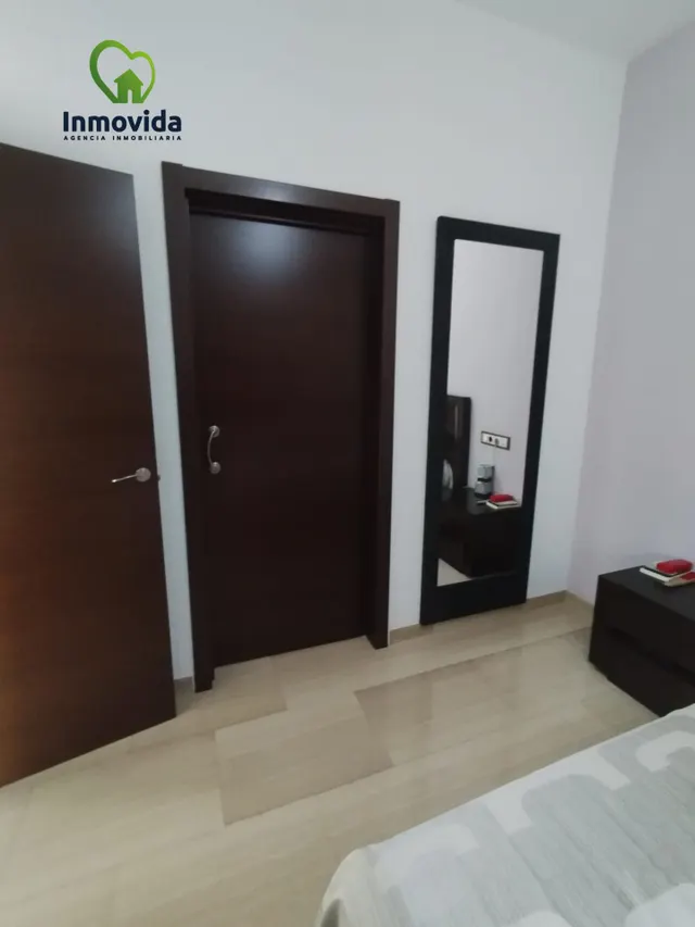 Casa Reformada con Espacios Exteriores en Córdoba - €380,000 — 26