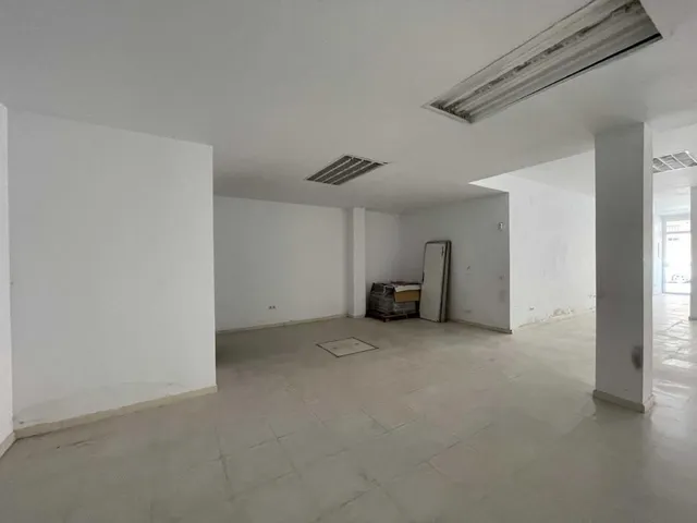 Local comercial 802m² en venta - Andalucia — 7