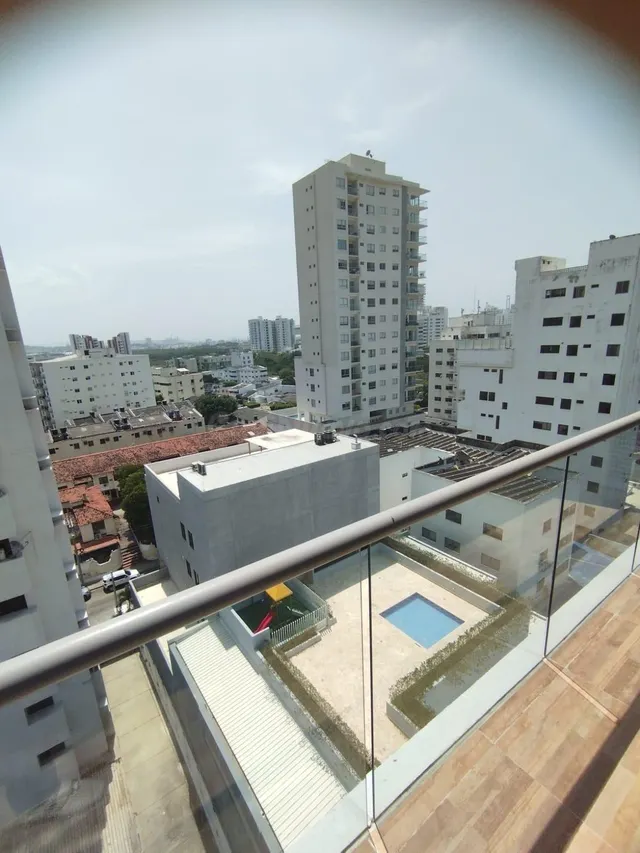 SE VENDE APARTAESTUDIO EN LA ZONA PIE DE LA POPA - foto 2