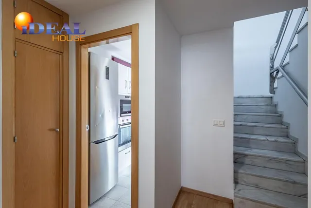 Ático dúplex junto Alhamar con 2 garajes y 2 trasteros — 24