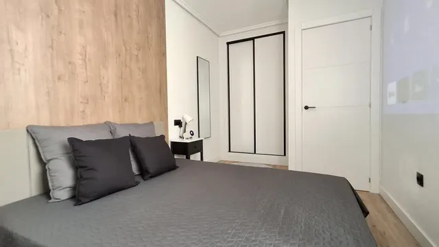 Apartamento 1 habitación 54m² en venta - Estacion de autobuses — 12