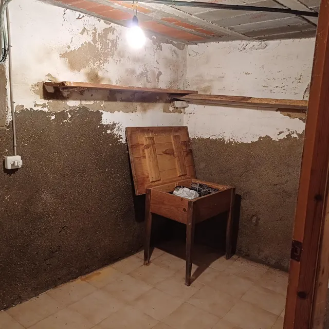 CASA EN VENTA PARA RESTAURAR — 8