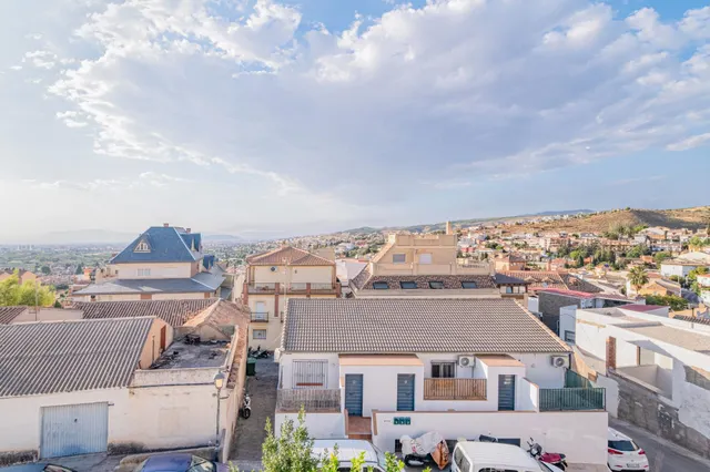 Amplia y Luminosa Casa en el Corazón de Monachil — 47