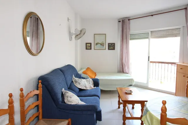 TORREVIEJA ESTUDIO PLAYA CURA PISCINA 79.900€ — 4