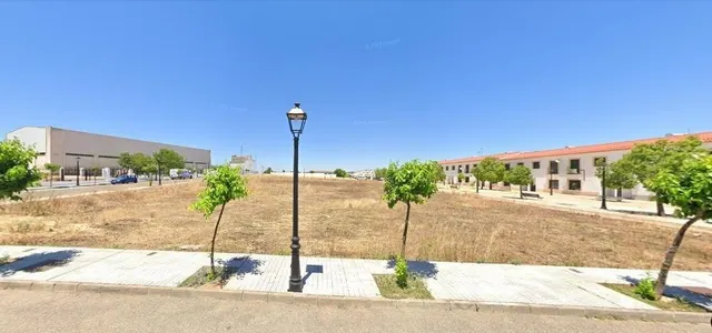 Terreno urbano para construir en venta en Olivenza — 5