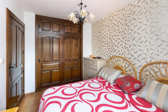 VIVIENDA PAREADA EN MONTELUZ — 30