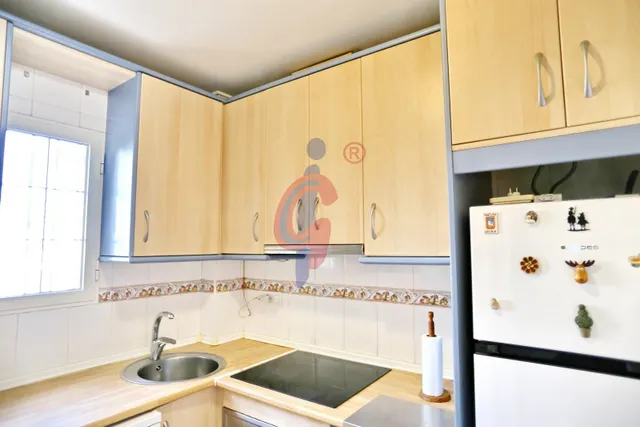 Planta baja en venta en el centro de Guardamar del Segura con gran terraza privada y piscina comunitaria — 14