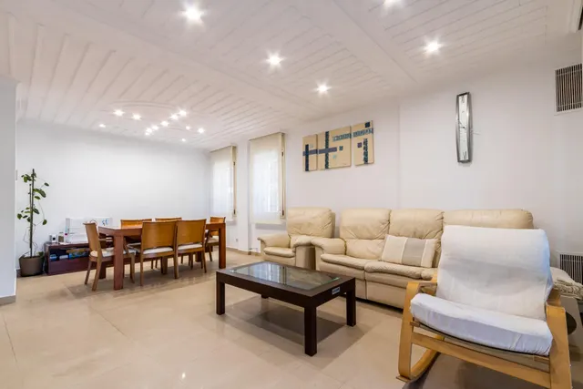 PRECIOSA CASA DE LUXE A LA ZONA DE L'ESGLÉSIA — 11
