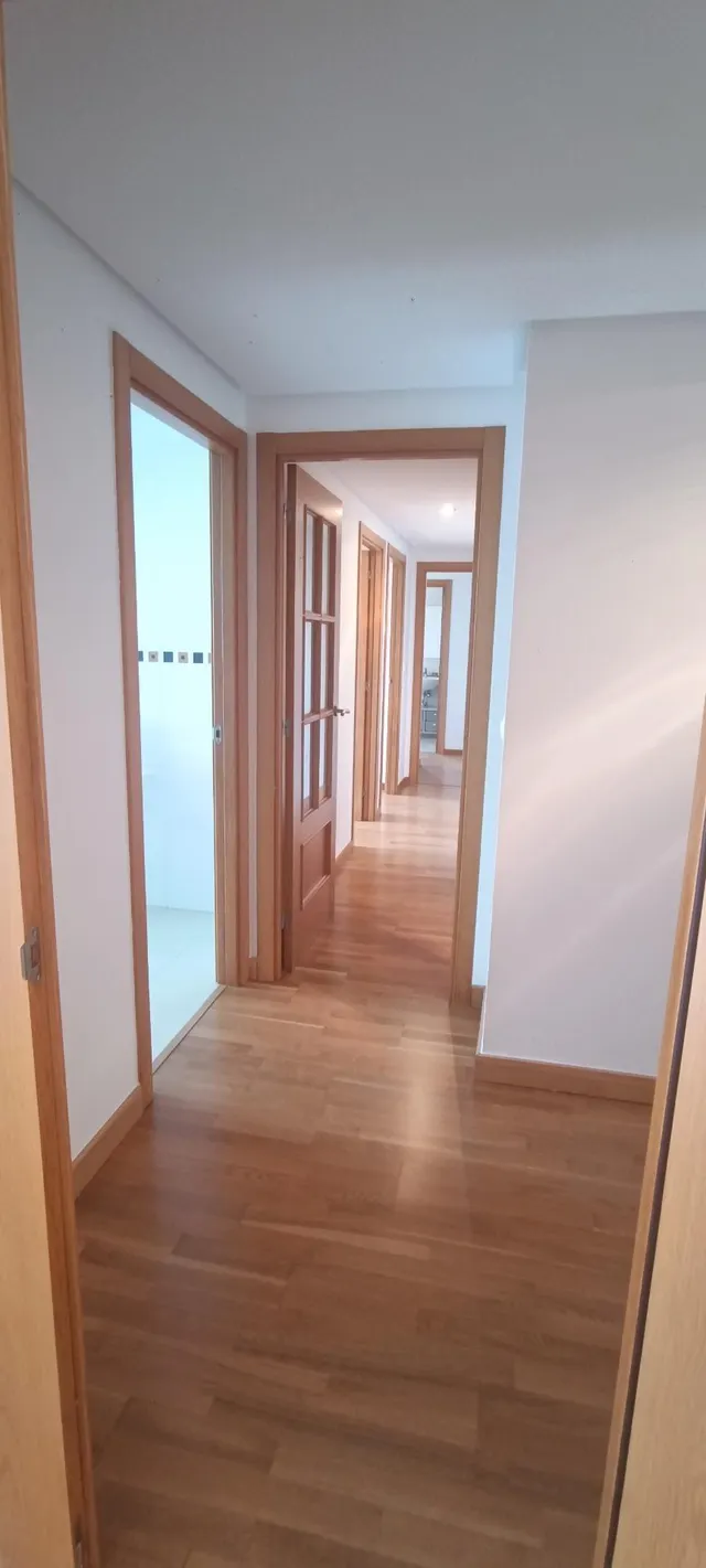 Oportunidad con TERRAZA en Juan Carlos I — 14