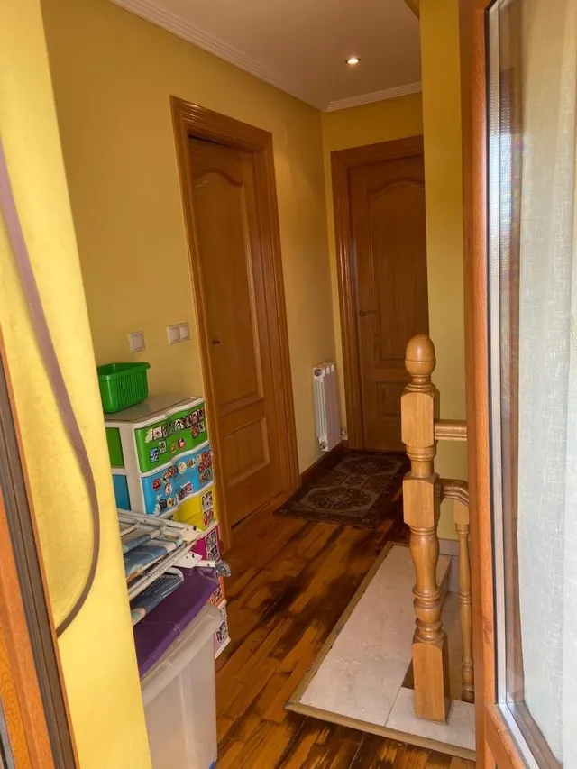 SE VENDE AMPLIO DÚPLEX EN EL CENTRO. COCINA, SALÓN, 3 HAB., 2 BAÑOS, TERRAZAS Y TRASTERO. — 17