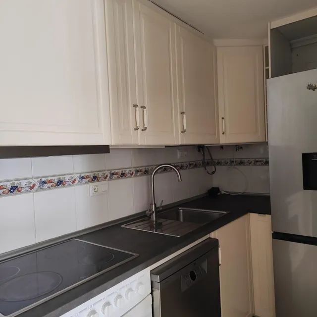 Adosado en Gran Alacant con solárium, balcón y piscina comunitaria — 13