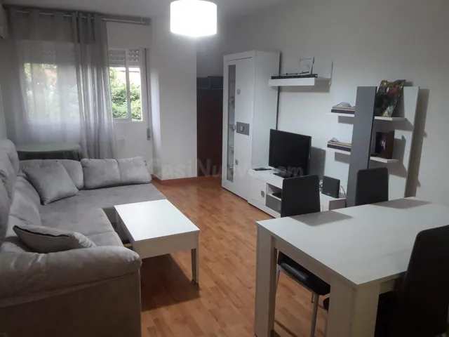 Apartamento en Nuevo Cáceres - foto 2