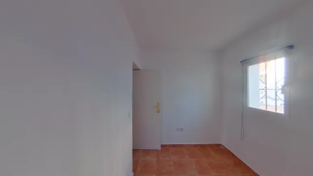 Venta de Vivienda en Marbella, Málaga. Activo Inmobiliario Sin Posesión / Alquilada / No se Puede Visitar. — 10