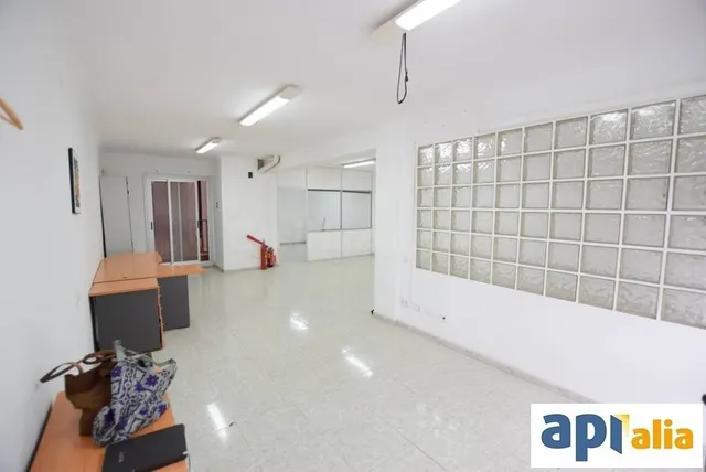 LOCAL 80m2 en Alquiler - foto 2
