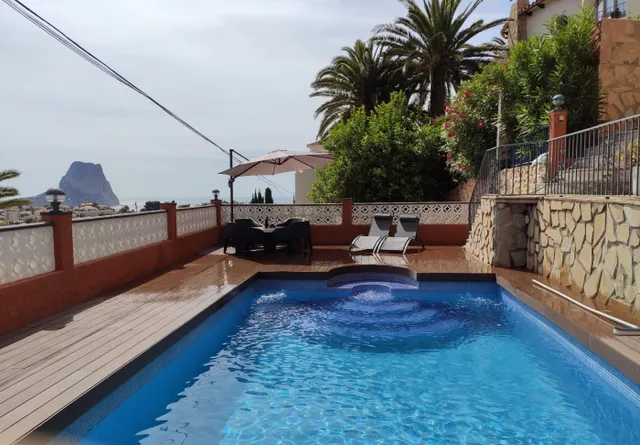 VILLA DE LUJO COMPUESTA POR 3 APARTAMENTOS INDIVIDUALES, TODO DE PRIMERA CALIDAD CON VISTAS AL MAR — 4