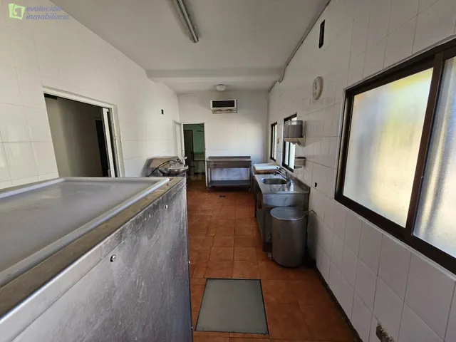 Se vende por jubilación: FABRICA DE EMBUTIDOS — 4