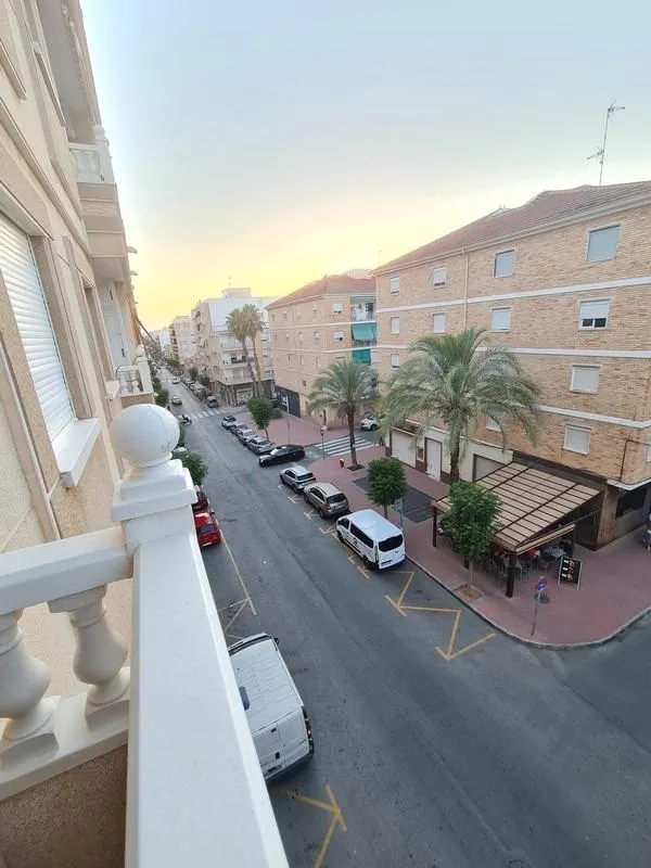 Precioso apartamento 2 dorm. en Torrevieja en 600m de la playa del Cura — 5