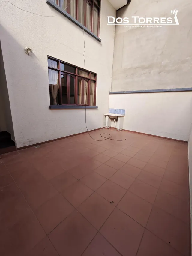 Bs.-3.500 En alquiler Amplio Departamento de 3 dormitorios, garaje y patio, proximo al IC NORTE (MELCHOR) — 24