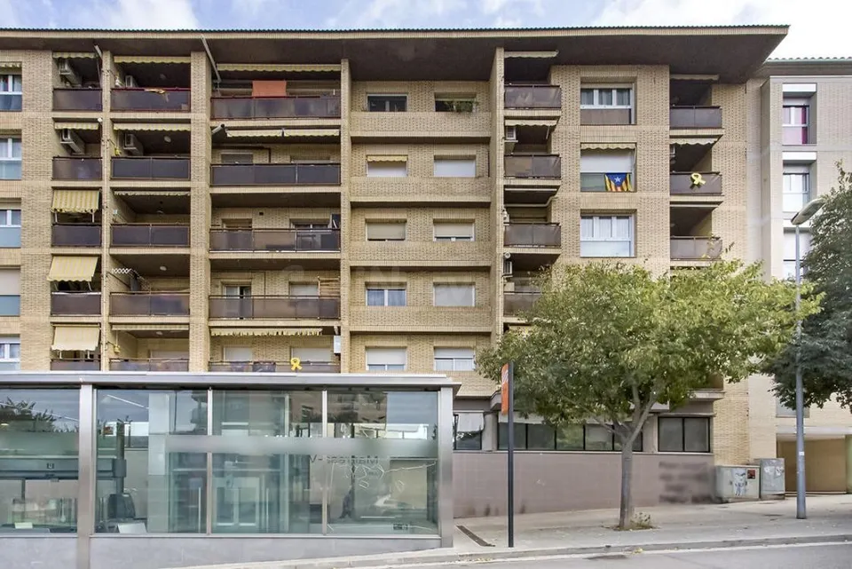 Local comercial 242m² en venta - Sagrada Familia