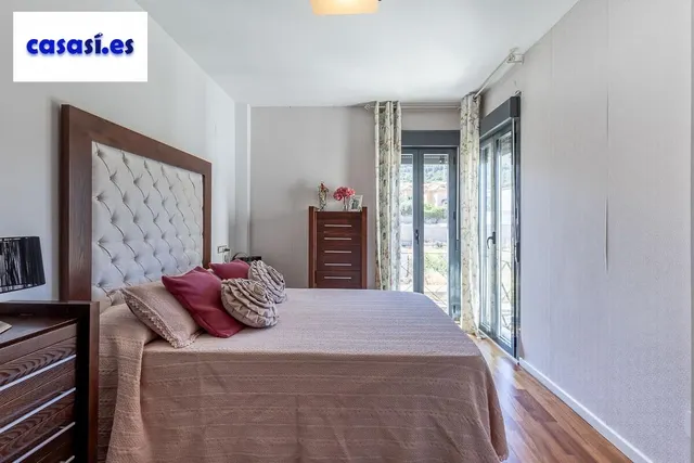 Chalet en Cañadas del Parque, Dilar — 25