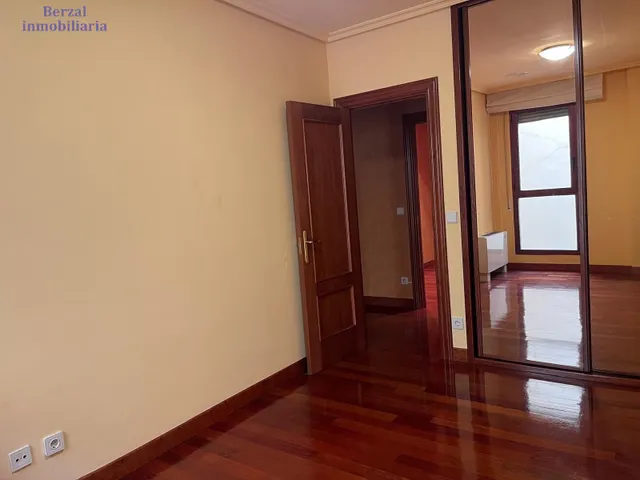 Extraordinario piso en el Espolón — 15