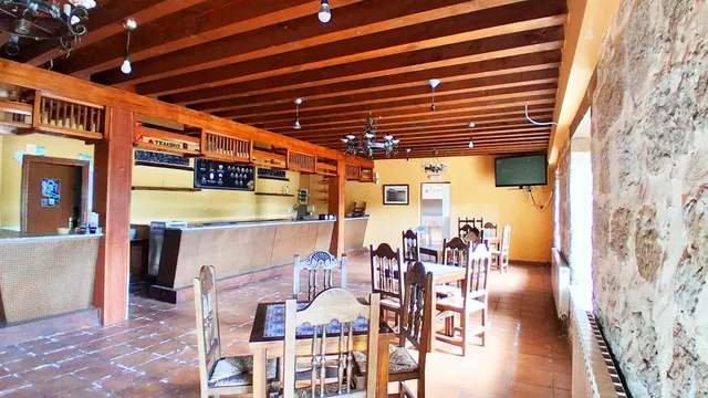 Urbis te ofrece un hotel en venta en Ciudad Rodrigo, Salamanca. — 3