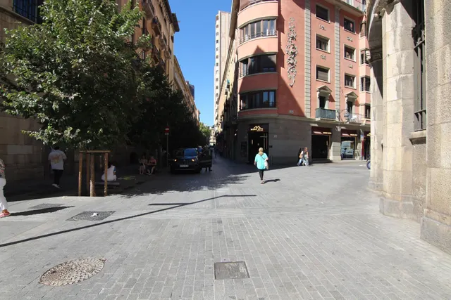 Junto calle Trafalgar,  luminoso segundo piso de 40 metros cuadrados con cédula de habitabilidad — 36