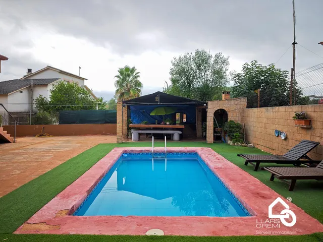 VENTA CASA EN PIERA ZONA CAN CLARAMUNT JARDÍN, PISCINA Y GARAJE!! — 3