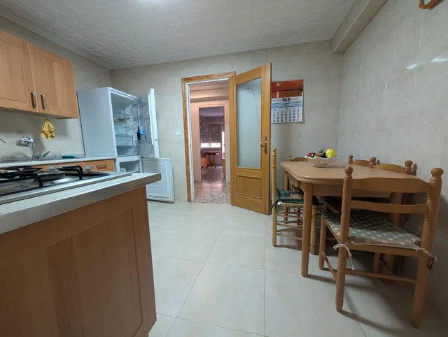 4 DORMITORIOS ,,, PISO ,, CERCA DE LA UNIVERSIDAD — 3