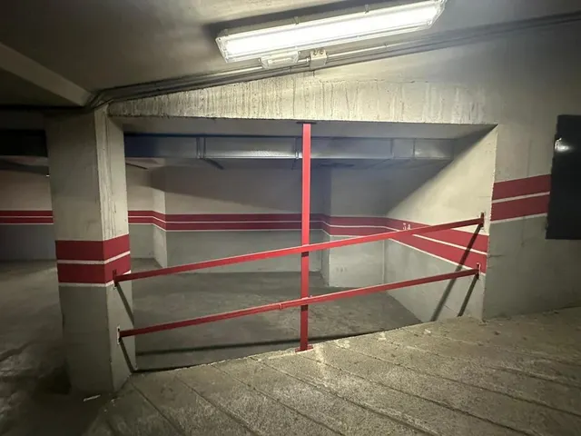 plaza de garaje en Casco Antiguo — 6