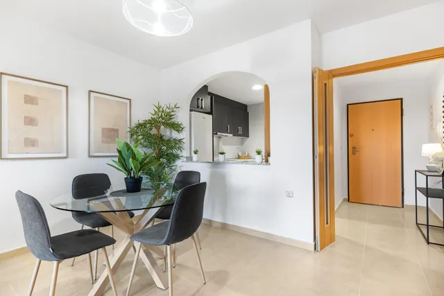 Moderno Piso en Lomas de Cabo Roig con Vista al Mar — 10