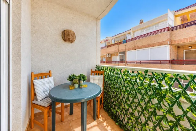 APARTAMENTO DE DOS DORMITORIOS CON VISTAS A LA LAGUNA ROSA Y CON PISCINA COMUNITARIA — 4