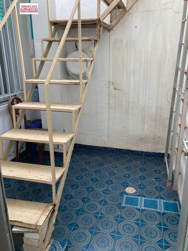VENTA DE CASA EN BENIFAIO CHAFLAN SALIDA A DOS CALLES — 10