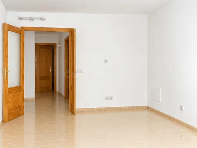 Planta baja en alquiler en Sa Pobla, con terraza y parking - foto 2
